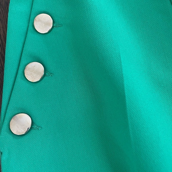 Zara green high waisted short with gold buttons. - Picture 2 of 6